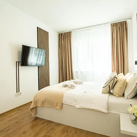Mohost Blue - Premium Mountain Escape In